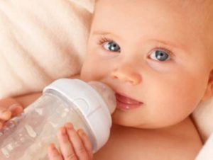 Artificial feeding in infants